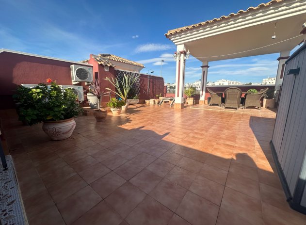 Revente - Town house / semi detached - Orihuela - Entre Naranjos