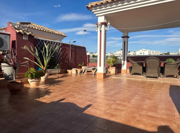 Revente - Town house / semi detached - Orihuela - Entre Naranjos