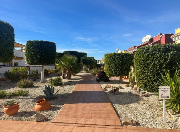 Revente - Town house / semi detached - Orihuela - Entre Naranjos