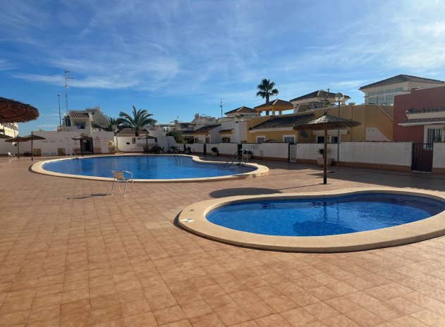 Revente - Town house / semi detached - Orihuela - Entre Naranjos