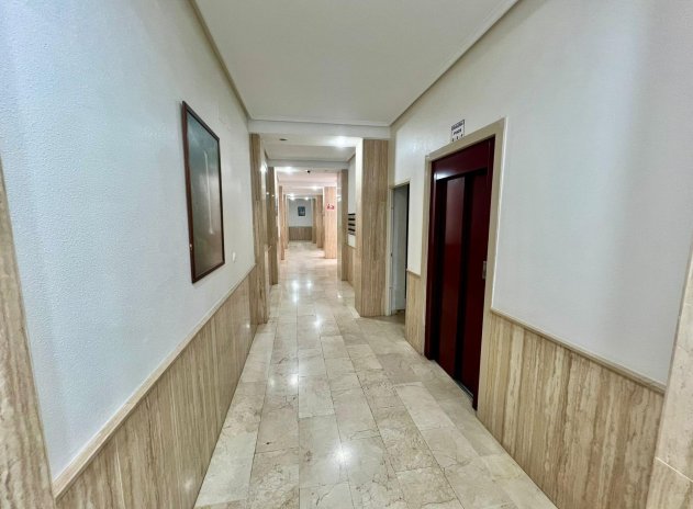 Resale - Apartment / flat - Torrevieja