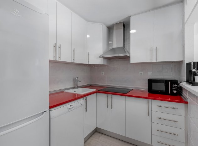 Resale - Apartment / flat - Torrevieja - La Mata