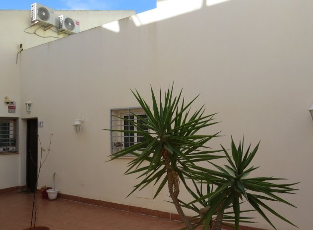 Resale - Apartment / flat - Orihuela Costa - Villamartín