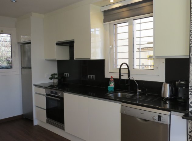 Resale - Apartment / flat - Orihuela Costa - Villamartín