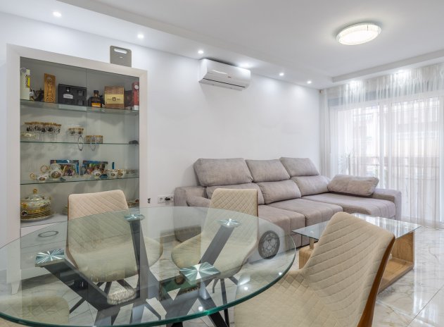 Revente - Appartement - Torrevieja - Center