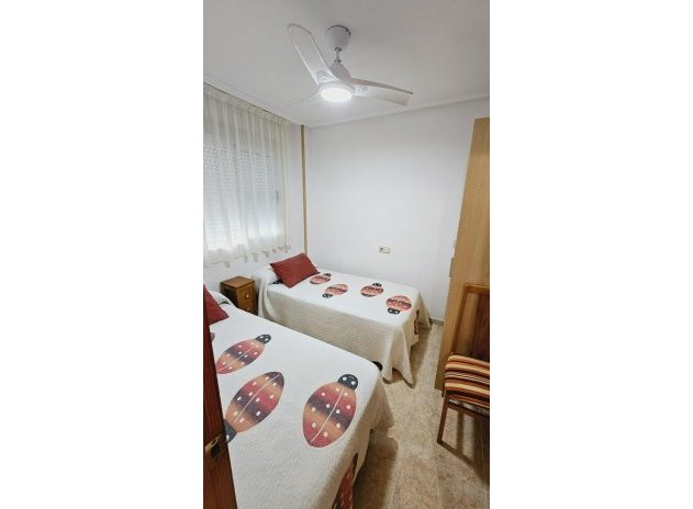 Resale - Apartment / flat - Torrevieja - Center