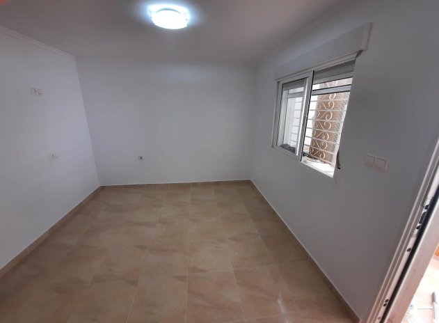 Reventa - Apartamento / piso - Torrevieja - Torretas