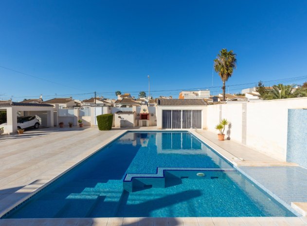 Wiederverkauf - Villa - Torrevieja - El Chaparral