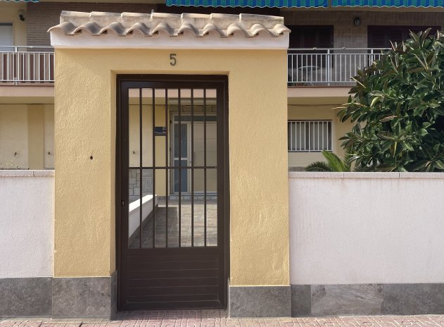 Reventa - Apartamento / piso - Torrevieja - La Mata