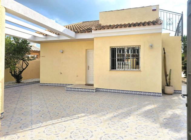 Resale - Villa - Los Urrutias - Estrella De Mar