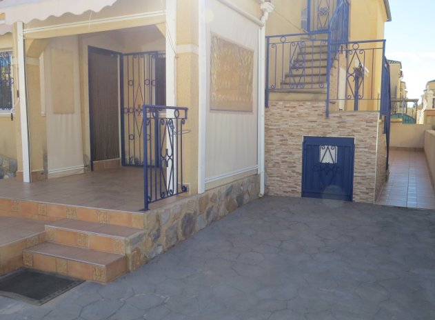 Reventa - Semi Detached Villa - Orihuela Costa - Los Altos