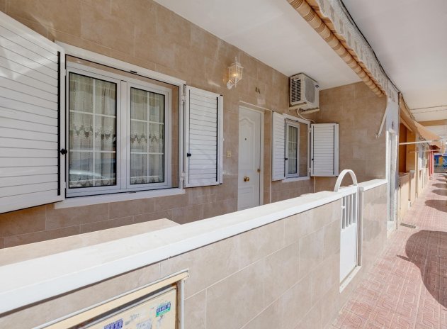 Resale - Bungalow - Torrevieja - Acequion