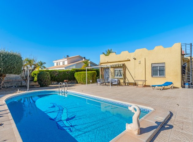 Herverkoop - Villa - Torrevieja - La siesta