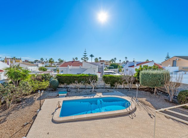 Herverkoop - Villa - Torrevieja - La siesta