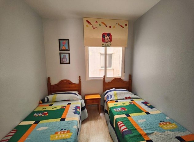 Herverkoop - Appartement / flat - Torrevieja - Estacion de autobuses