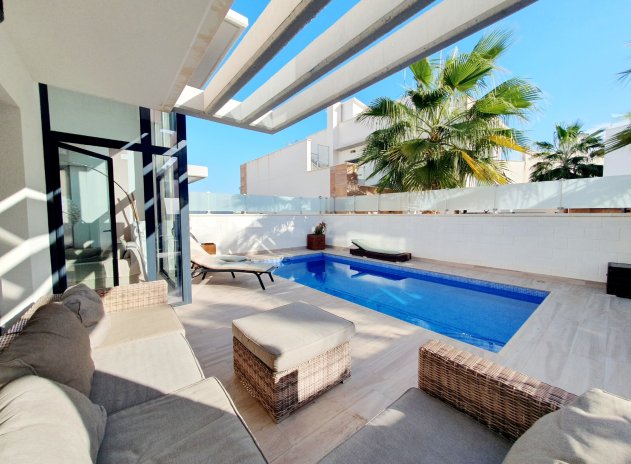 Herverkoop - Villa - Orihuela Costa - Lomas de Cabo Roig