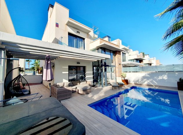 Herverkoop - Villa - Orihuela Costa - Lomas de Cabo Roig