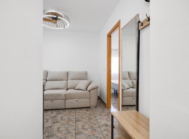 Resale - Apartment / flat - Torrevieja - Acequion