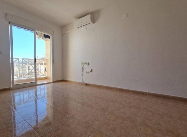 Reventa - Apartamento / piso - Torrevieja