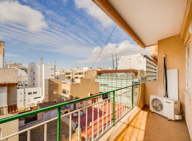 Herverkoop - Appartement / flat - Torrevieja - Center