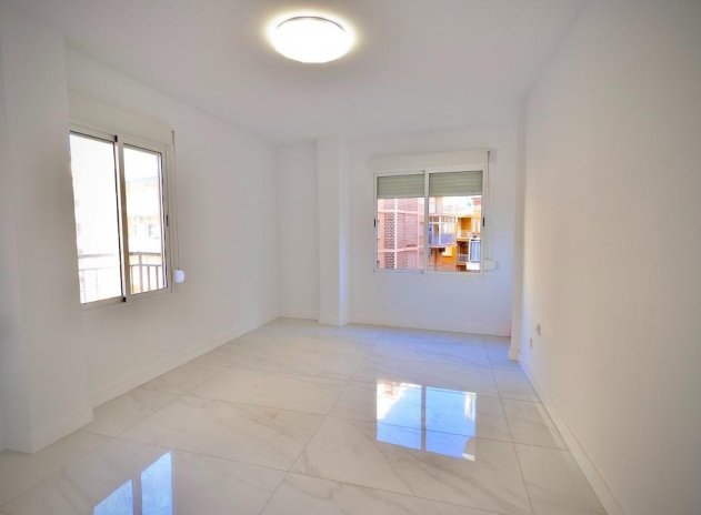 Revente - Appartement - Torrevieja - Playa del Cura