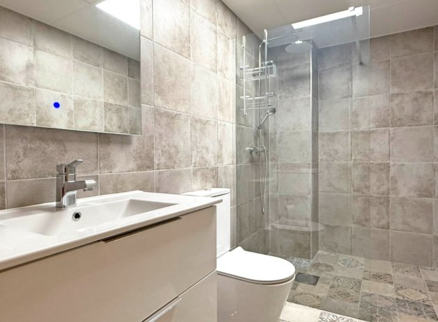 Reventa - Comercial - Torrevieja