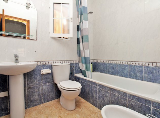 Wiederverkauf - Terrassenhaus - Villamartin - Villamartín