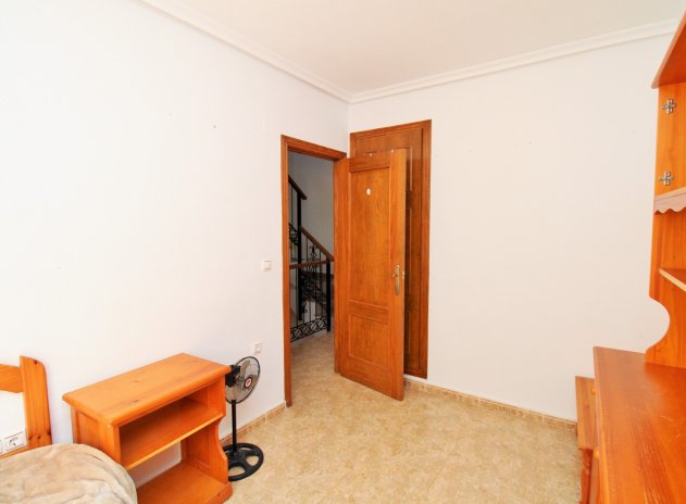 Wiederverkauf - Terrassenhaus - Villamartin - Villamartín