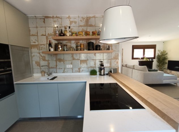 Herverkoop - Villa - Pinar de Campoverde