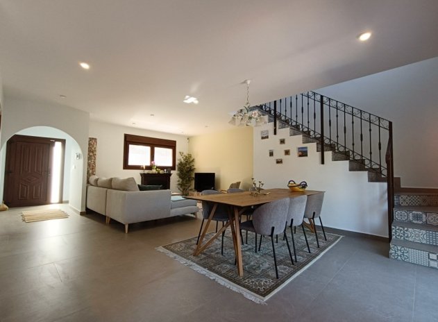 Herverkoop - Villa - Pinar de Campoverde