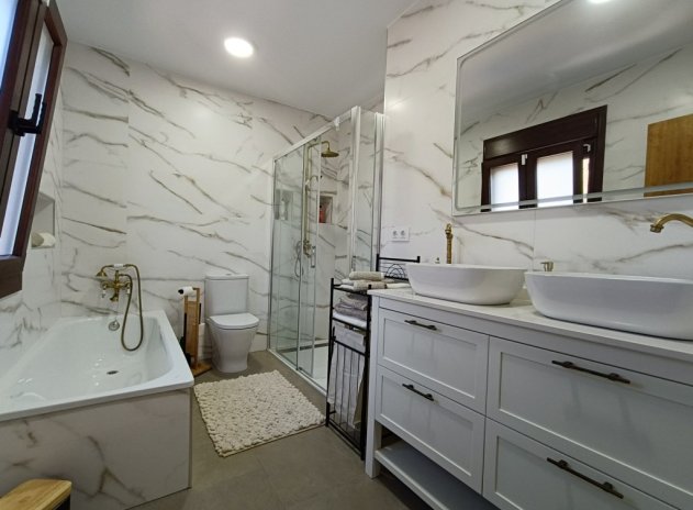 Herverkoop - Villa - Pinar de Campoverde