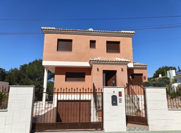 Herverkoop - Villa - Pinar de Campoverde