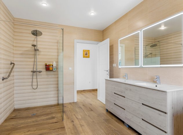 Wiederverkauf - Villa - Los Montesinos