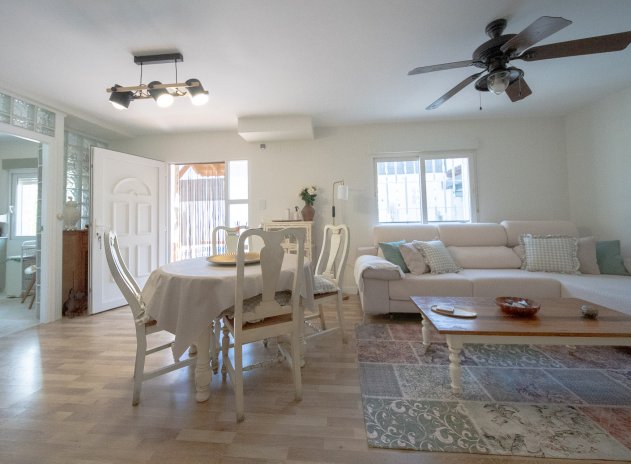 Herverkoop - Villa - Torrevieja - Los Balcones