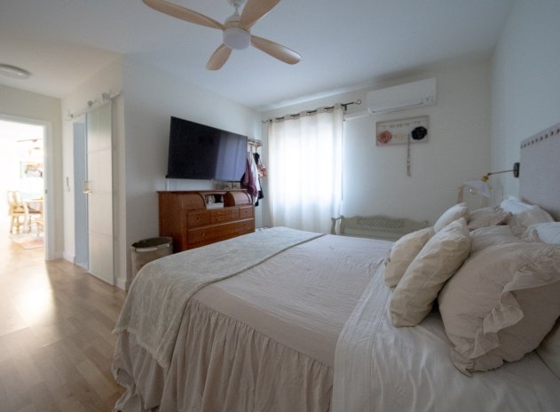 Herverkoop - Villa - Torrevieja - Los Balcones