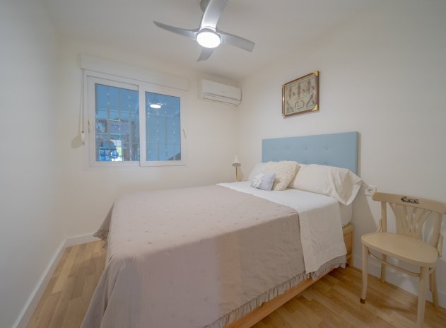 Herverkoop - Villa - Torrevieja - Los Balcones