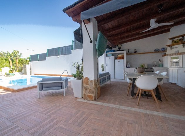Herverkoop - Villa - Torrevieja - Los Balcones