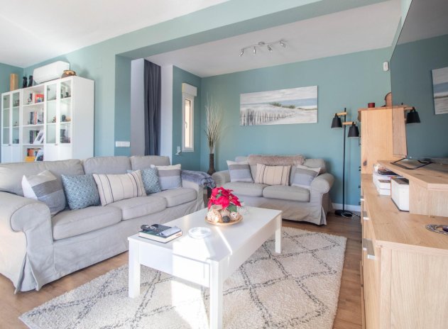 Herverkoop - Villa - San Miguel de Salinas - Blue lagoon