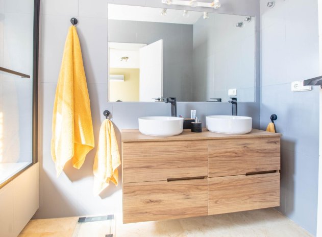 Herverkoop - Villa - San Miguel de Salinas - Blue lagoon