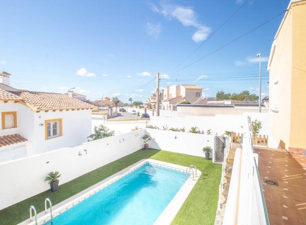 Herverkoop - Villa - San Miguel de Salinas - Blue lagoon