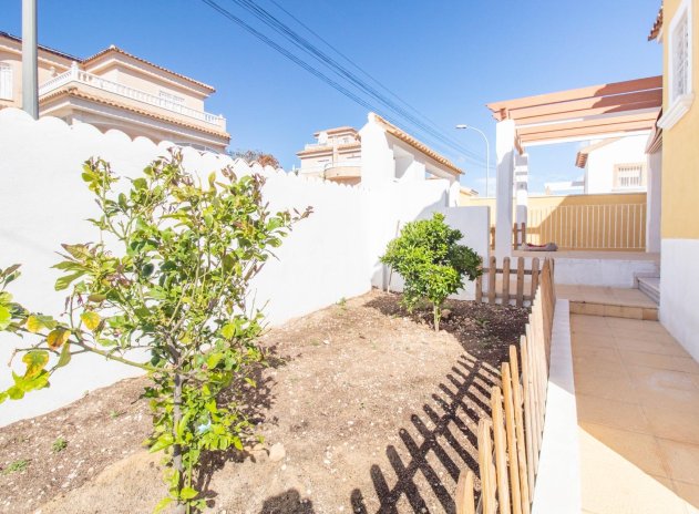 Herverkoop - Villa - San Miguel de Salinas - Blue lagoon