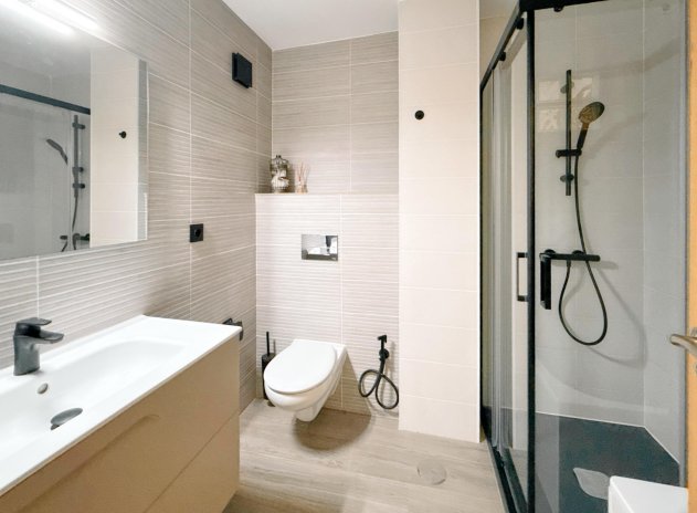 Herverkoop - Appartement - Torrevieja - Playa del Cura