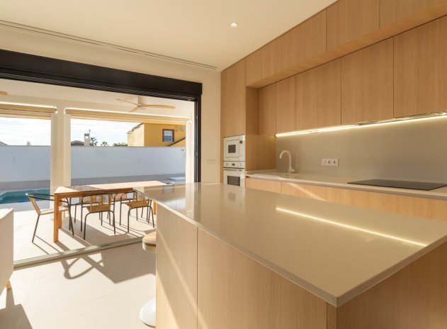 Reventa - Casa adosada - Torrevieja - El chaparral