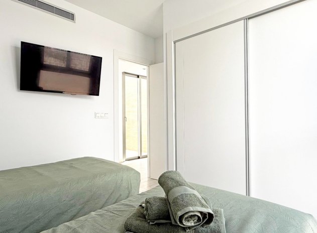 Herverkoop - Villa - Orihuela Costa - Villamartín