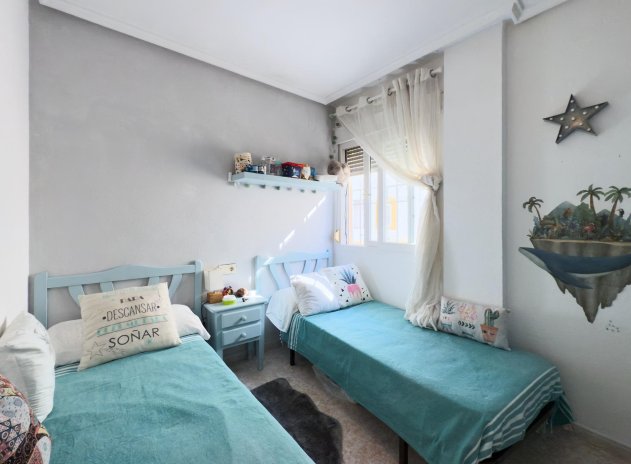 Herverkoop - Appartement - Torrevieja - Parque de las Naciones