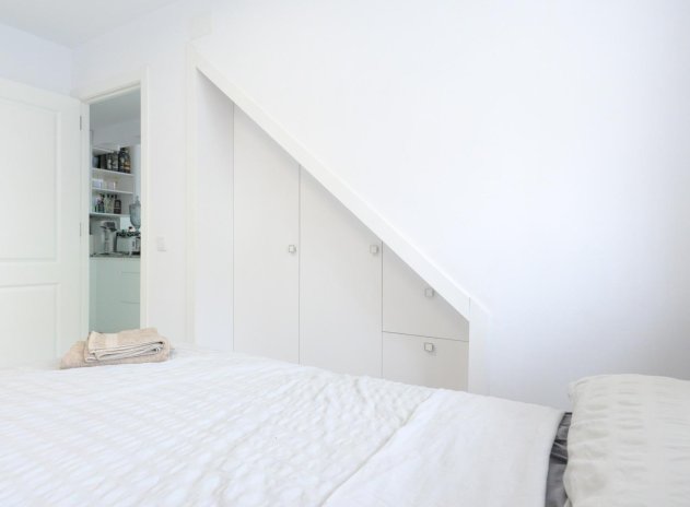 Resale - Townhouse * - Torrevieja * - Punta Prima *