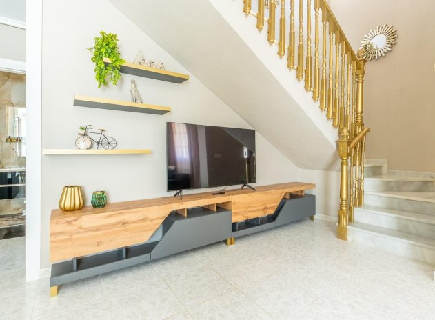 Herverkoop - Villa - Orihuela Costa - Punta Prima