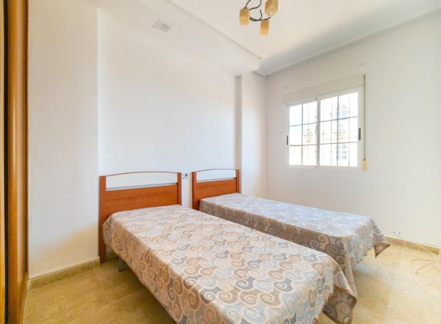 Herverkoop - Villa - Torrevieja - La Mata