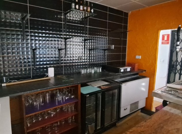 Resale - Commercial * - Los Dolses *