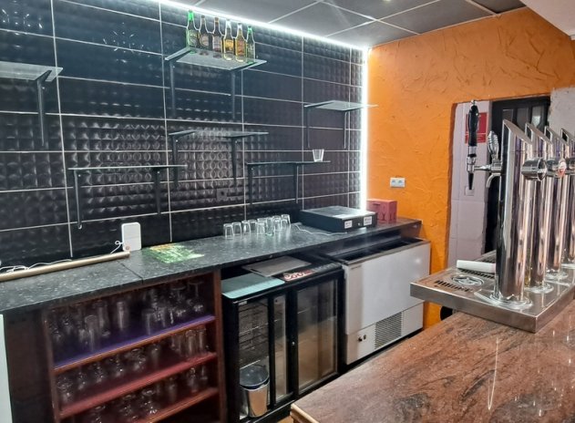 Resale - Commercial * - Los Dolses *